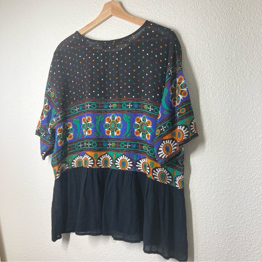 Boohoo Flowy Floral Blouse Size 18 Short Sleeves Black Colorfull Top ruffles